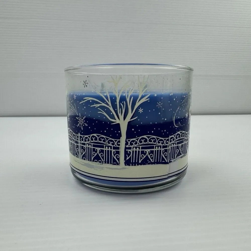 Bath & Body Works First Frost 3-Wick Scented Candle 14.5 oz Winter Blue - Picture 4 of 9